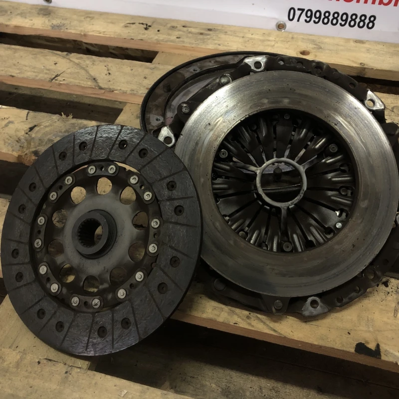 Kit ambreaj / BMW Seria 1 E87 2010 / Cutie viteze, ambreiaj, transmisie