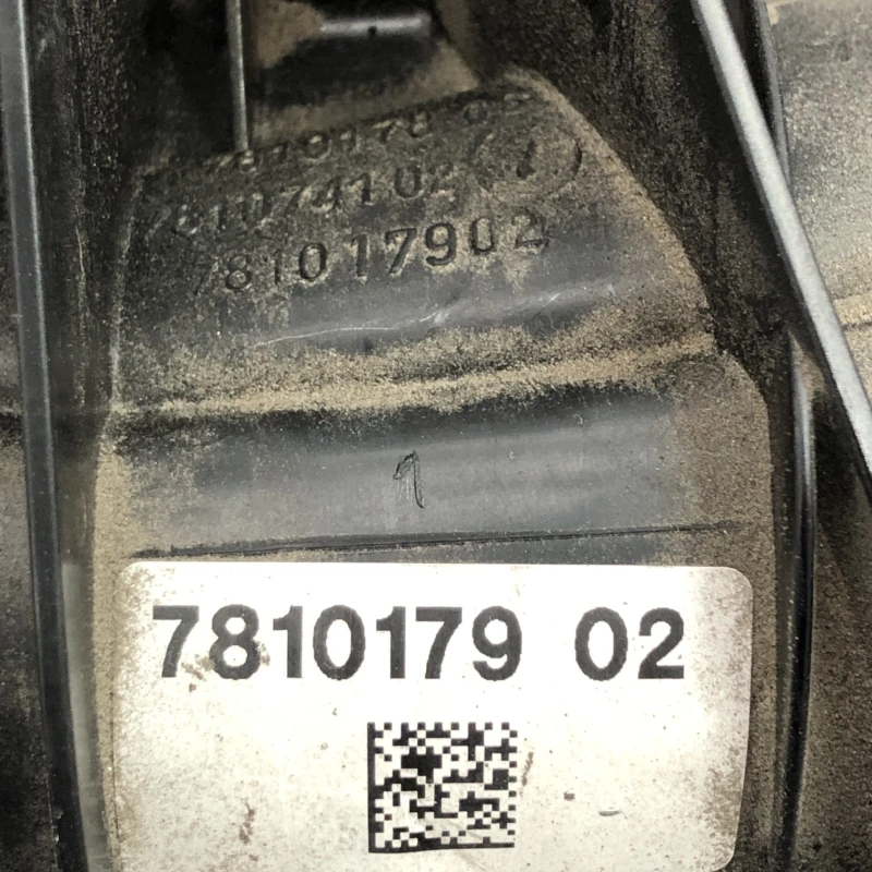 Galerie de admisie / BMW Seria 1 E87 2010 / Motor, racire si evacuare