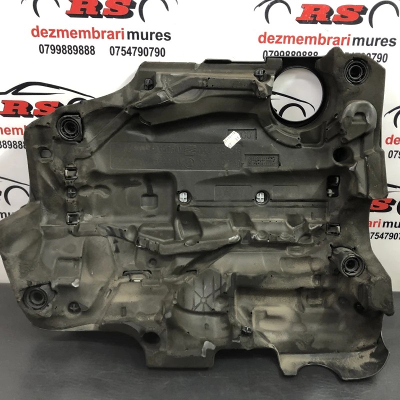 Capac motor / Volkswagen Passat CC 2011 / Motor, racire si evacuare