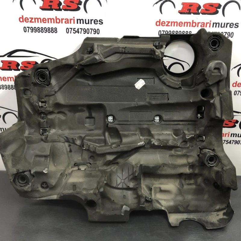 Capac motor / Volkswagen Passat CC 2011 / Motor, racire si evacuare