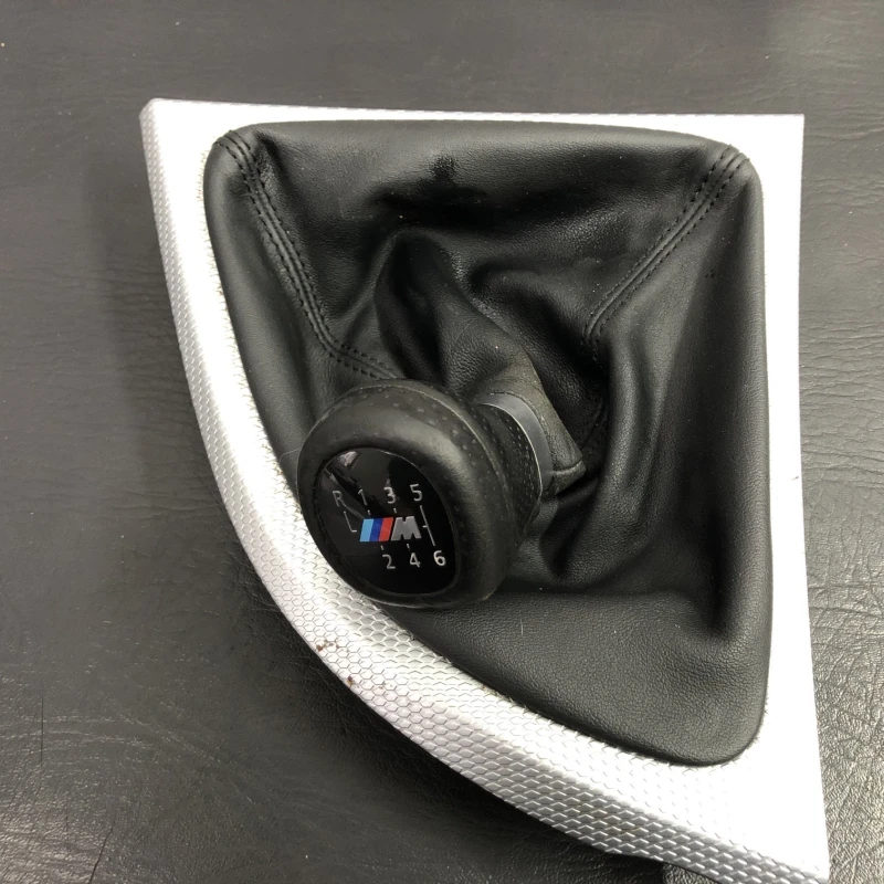 Nuca schimbator / BMW Seria 1 E87 2010 / Interior