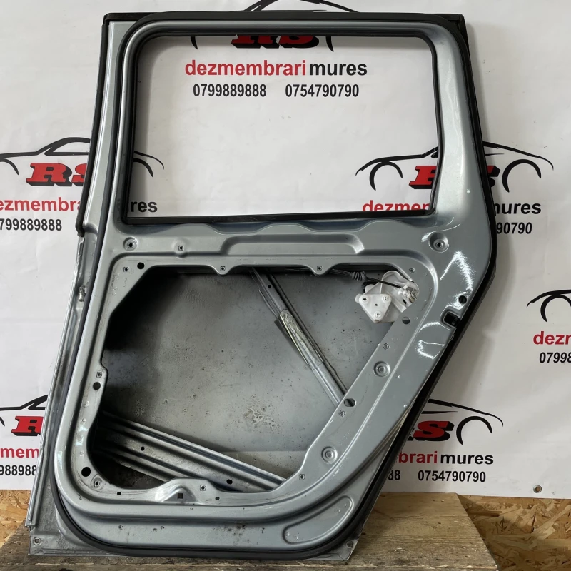 Usa dreapta spate / Volkswagen Passat B7 2011 / Caroserie, oglinzi si faruri