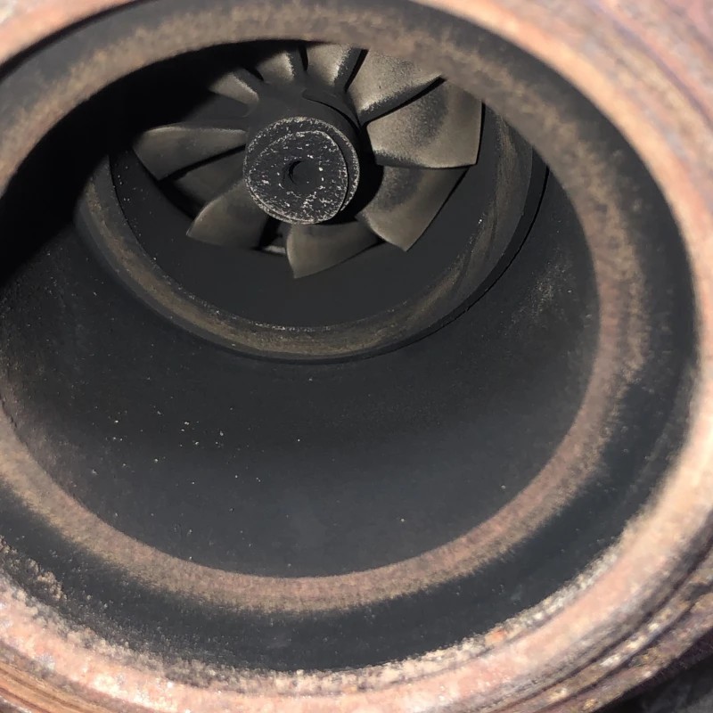Turbosuflanta turbo turbina / Volkswagen Golf MK6 2012 / Motor, racire si evacuare