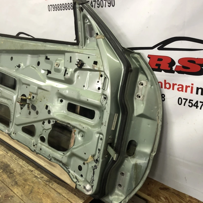 Usa stanga fata / Mercedes-Benz SL R129 1990 / Caroserie, oglinzi si faruri
