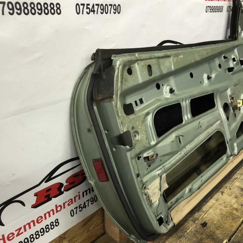 Usa stanga fata / Mercedes-Benz SL R129 1990 / Caroserie, oglinzi si faruri