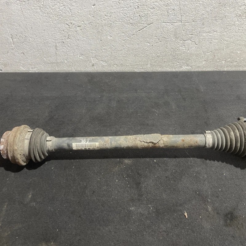 Planetara stanga spate Volkswagen Passat CC 2011