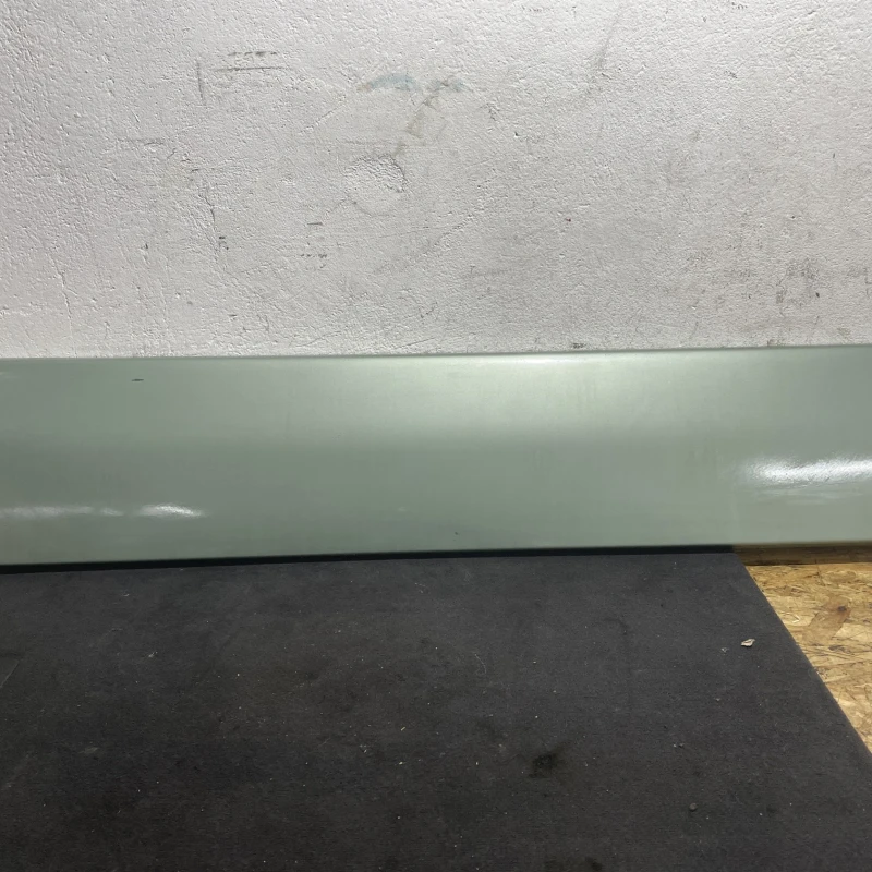 Bandou usa dreapta fata Mercedes-Benz 