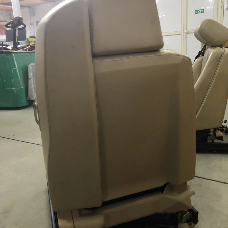 Scaune fata / Mercedes-Benz SL R129 1990 / Interior