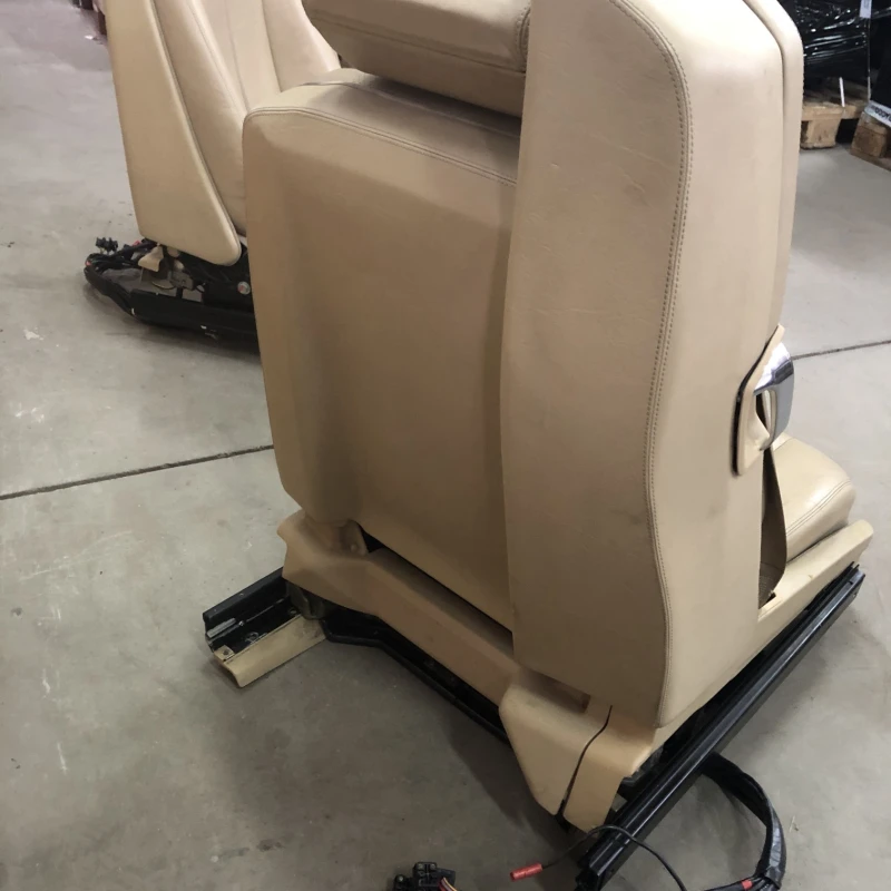 Scaune fata / Mercedes-Benz SL R129 1990 / Interior