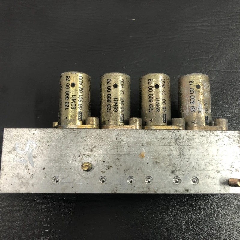 Bloc valve sistem decapotare stanga / Mercedes-Benz SL R129 1990 / Caroserie, oglinzi si faruri