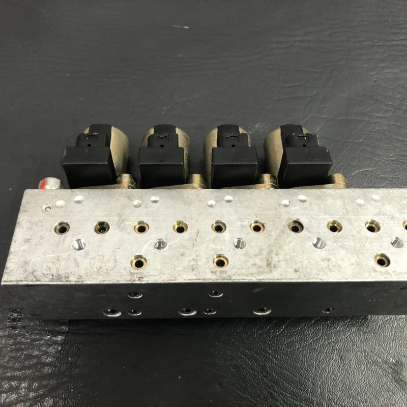 Bloc valve sistem decapotare stanga / Mercedes-Benz SL R129 1990 / Caroserie, oglinzi si faruri