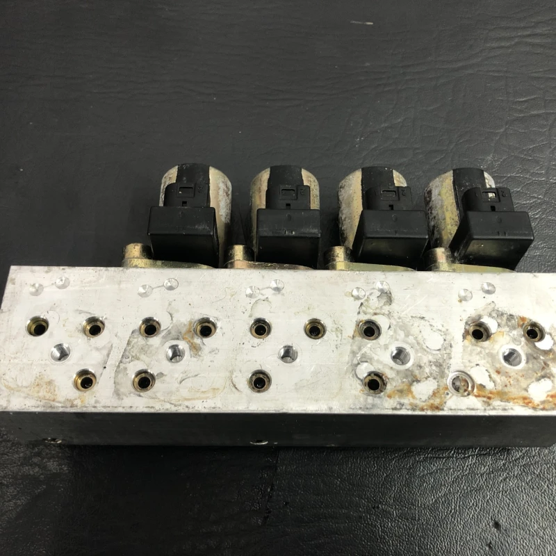 Bloc valve sistem decapotare dreapta / Mercedes-Benz SL R129 1990 / Caroserie, oglinzi si faruri