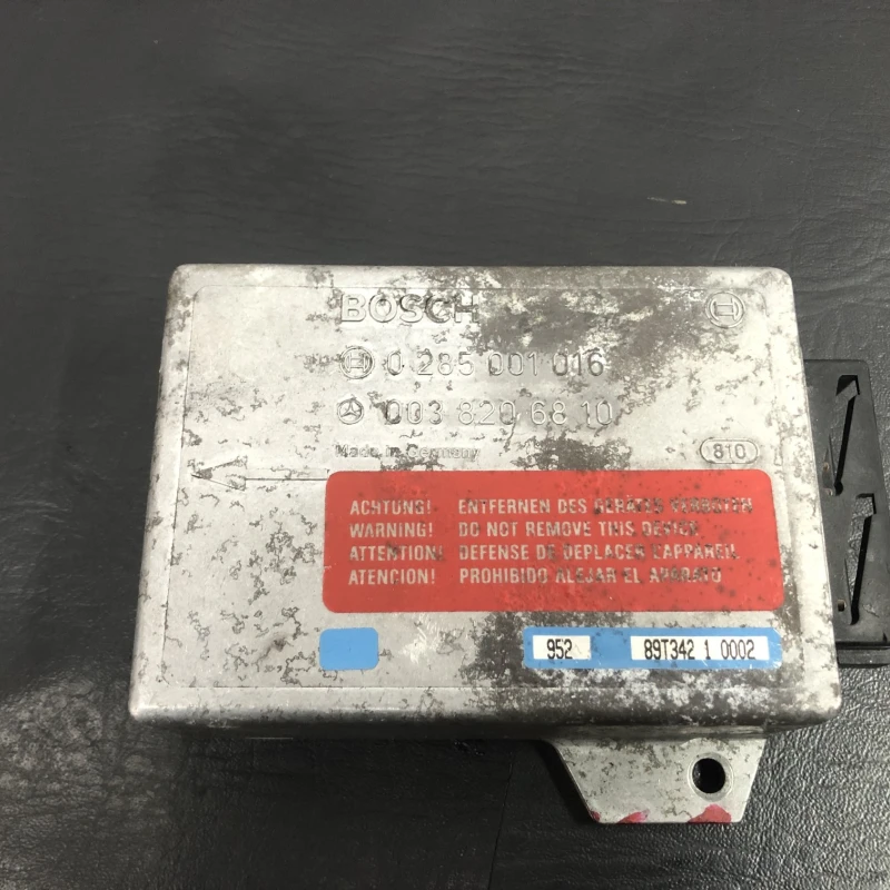 Calculator roll over Mercedes-Benz 