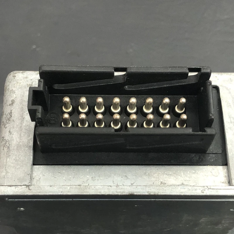 Calculator roll over / Mercedes-Benz SL R129 1990 / Audio si electronice