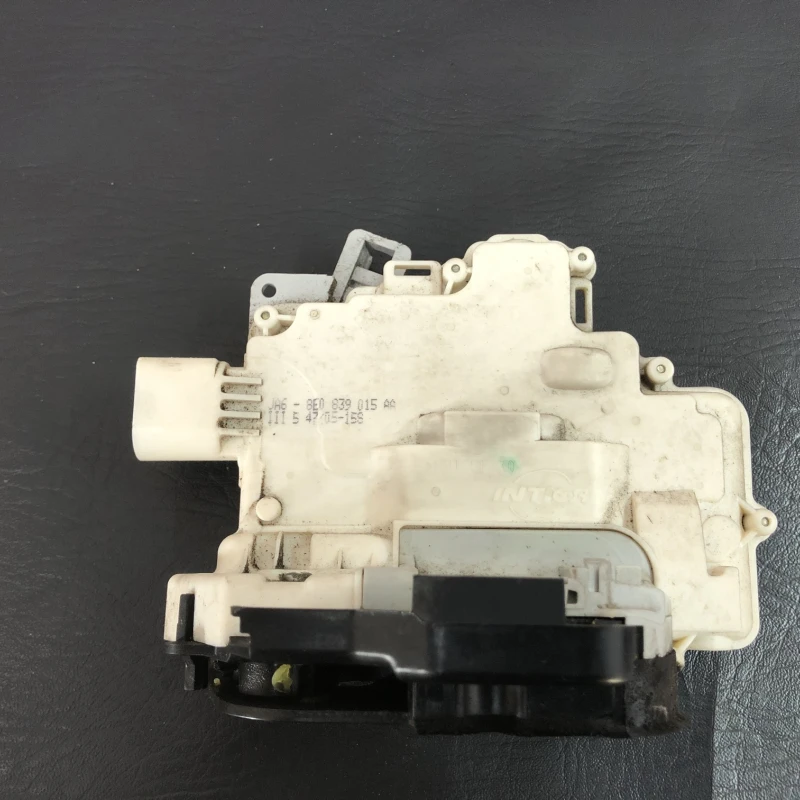 Iala broasca usa stanga spate / Audi A4 B7 2006 / Caroserie, oglinzi si faruri