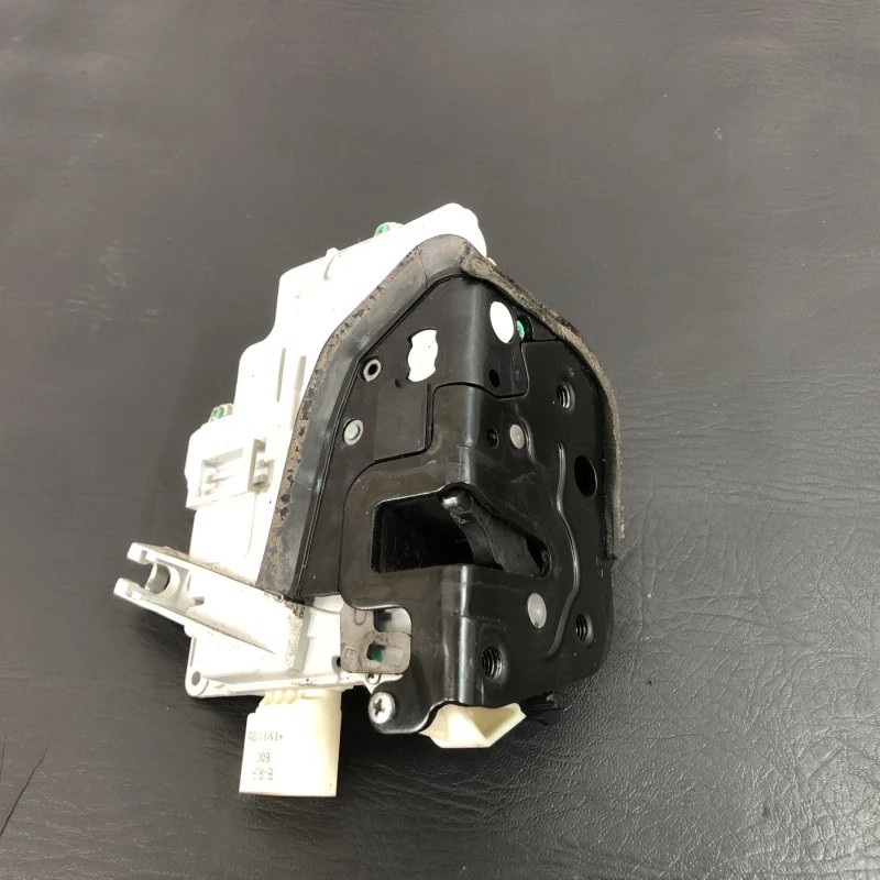 Iala broasca usa dreapta fata / Audi A4 B7 2006 / Caroserie, oglinzi si faruri