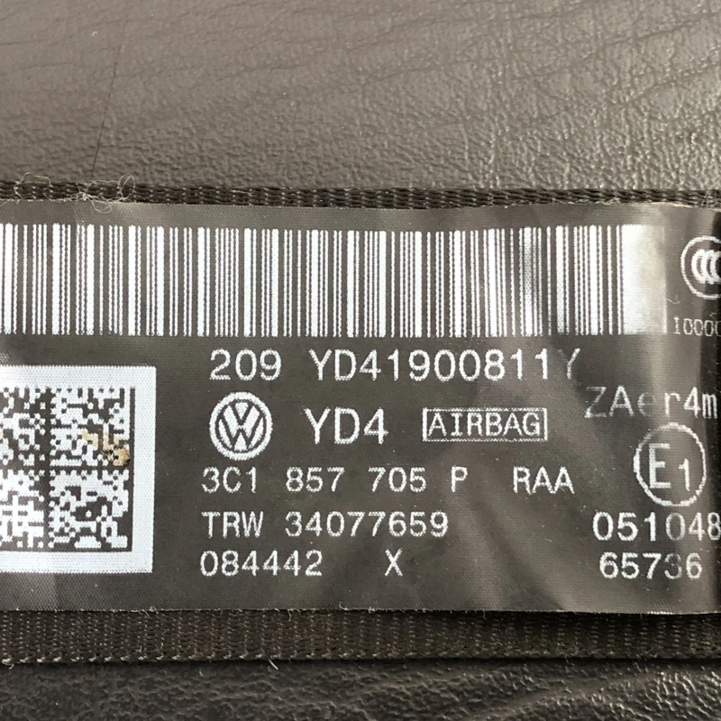 Centura stanga fata / Volkswagen Passat CC 2012 / Interior
