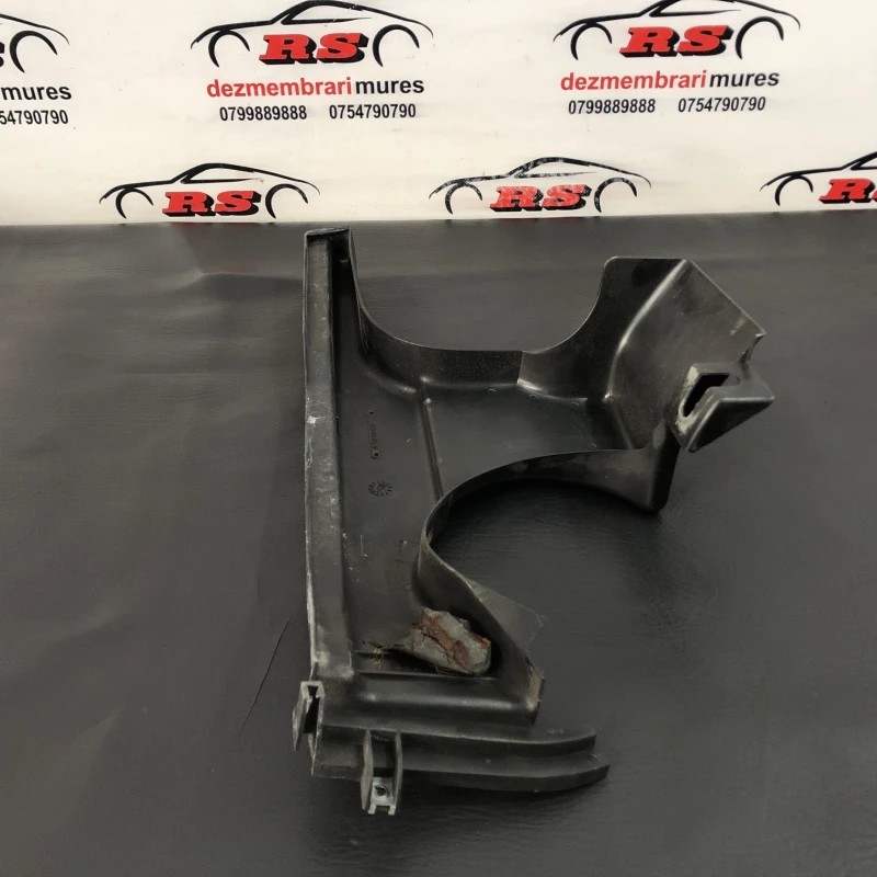 Capac cabluri electrice partea dreapta / Mercedes-Benz SL R129 1990 / Motor, racire si evacuare