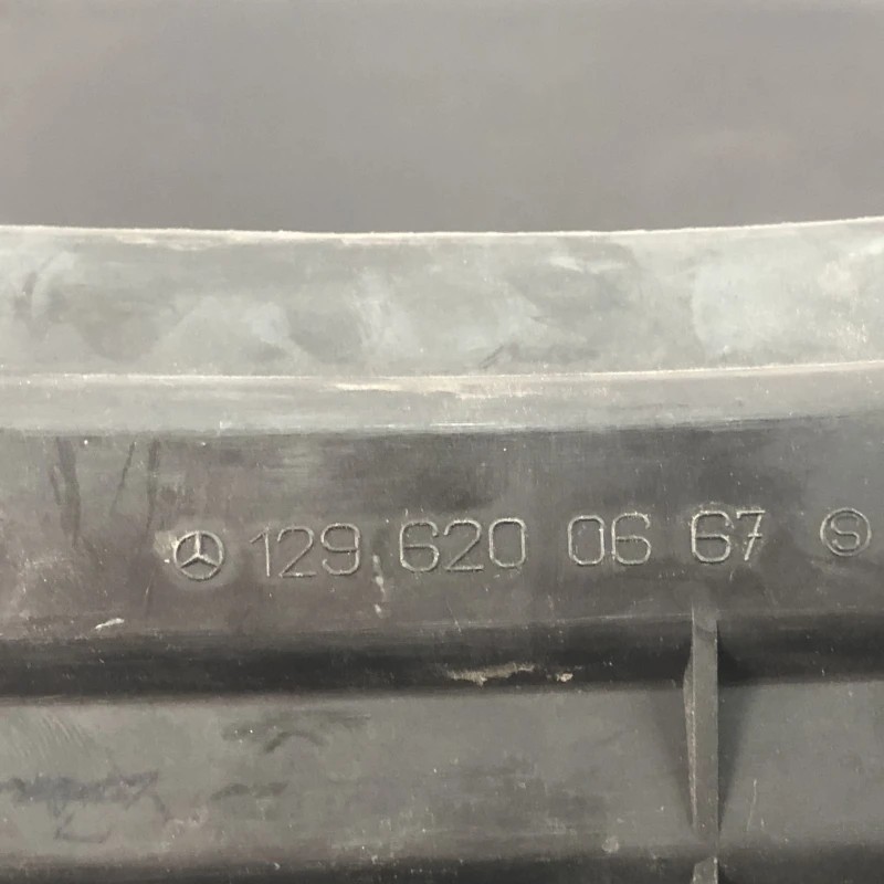 Canal scurgere parbriz / Mercedes-Benz SL R129 1990 / Caroserie, oglinzi si faruri