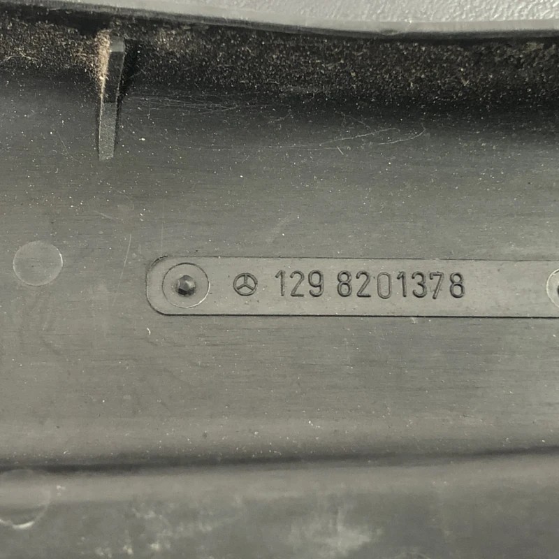 Capac cabluri electrice partea stângă / Mercedes-Benz SL R129 1990 / Motor, racire si evacuare