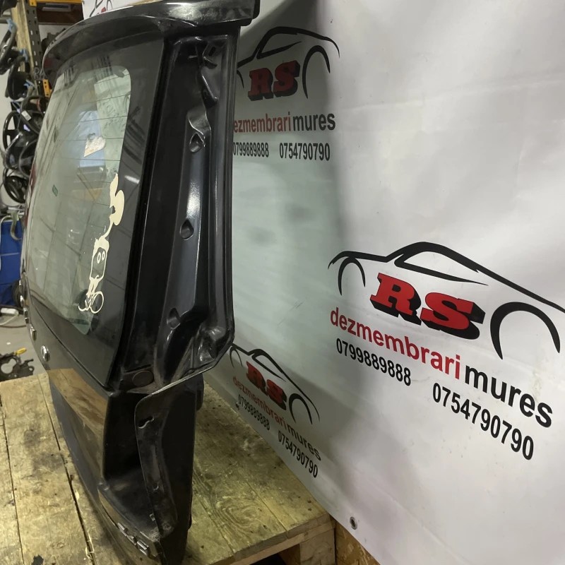 Haion / Volvo V70 V70 2010 / Caroserie, oglinzi si faruri