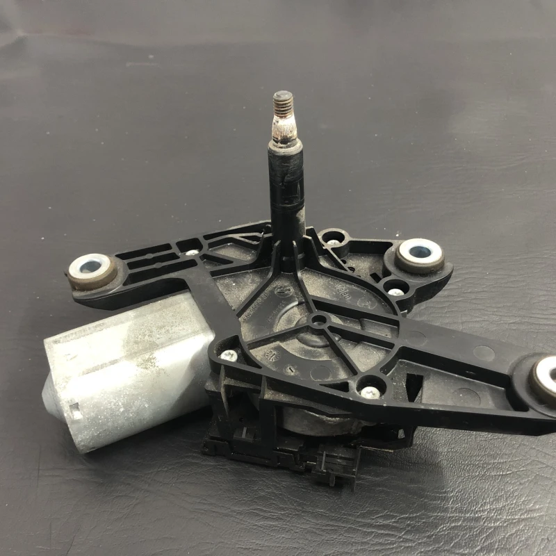 Motoras stergator haion Mercedes-Benz 