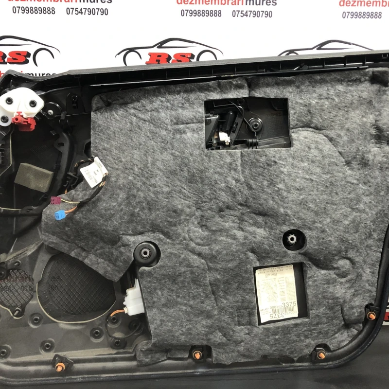Panou tapiterie usa stanga fata / Mercedes-Benz E Class W212 2010 / Interior