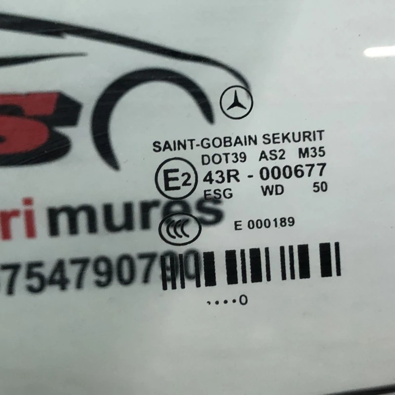 Geam stanga fata / Mercedes-Benz E Class W212 2010 / Caroserie, oglinzi si faruri