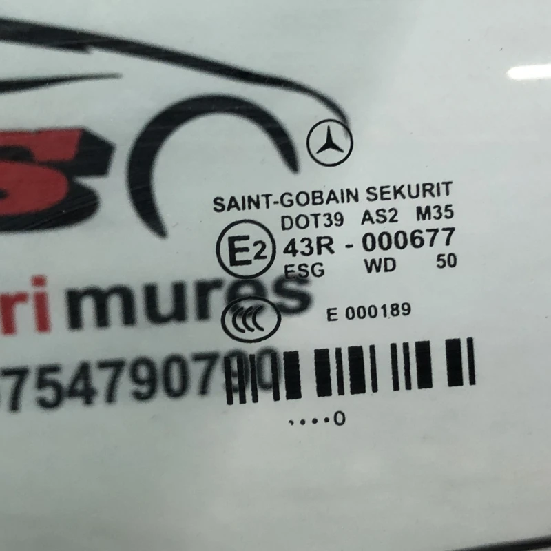 Geam stanga fata / Mercedes-Benz E Class W212 2010 / Caroserie, oglinzi si faruri