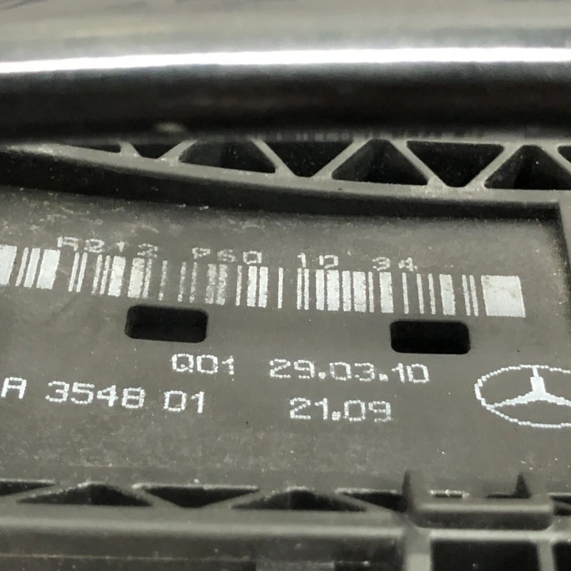 Maner usa stanga spate / Mercedes-Benz E Class W212 2010 / Caroserie, oglinzi si faruri
