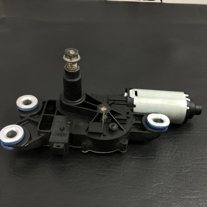 Motoras stergator haion / Volvo V70 V70 2010 / Caroserie, oglinzi si faruri