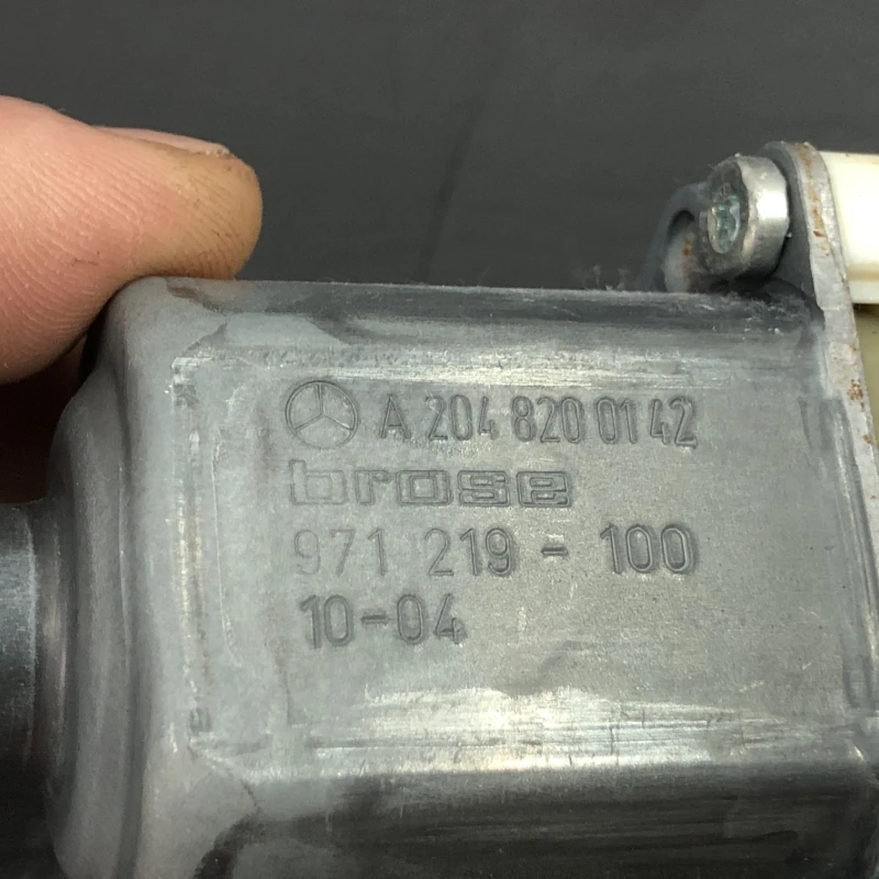 Motoras geam stanga fata / Mercedes-Benz E Class W212 2010 / Audio si electronice