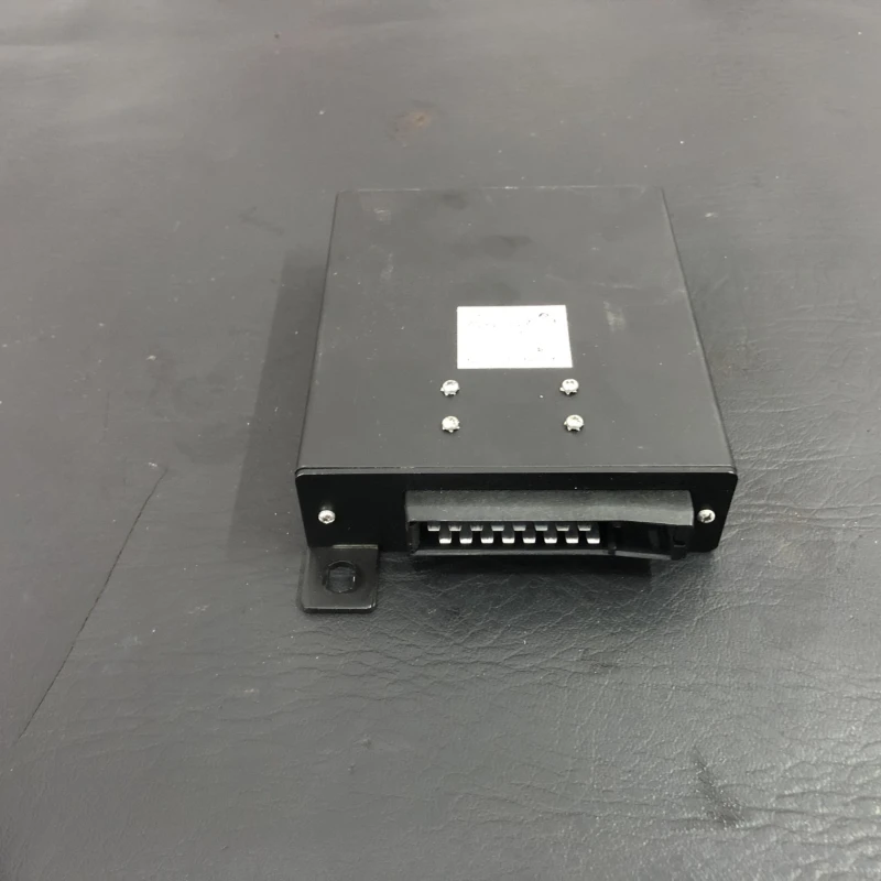 Amplificator audio / Mercedes-Benz SL R129 1990 / Audio si electronice