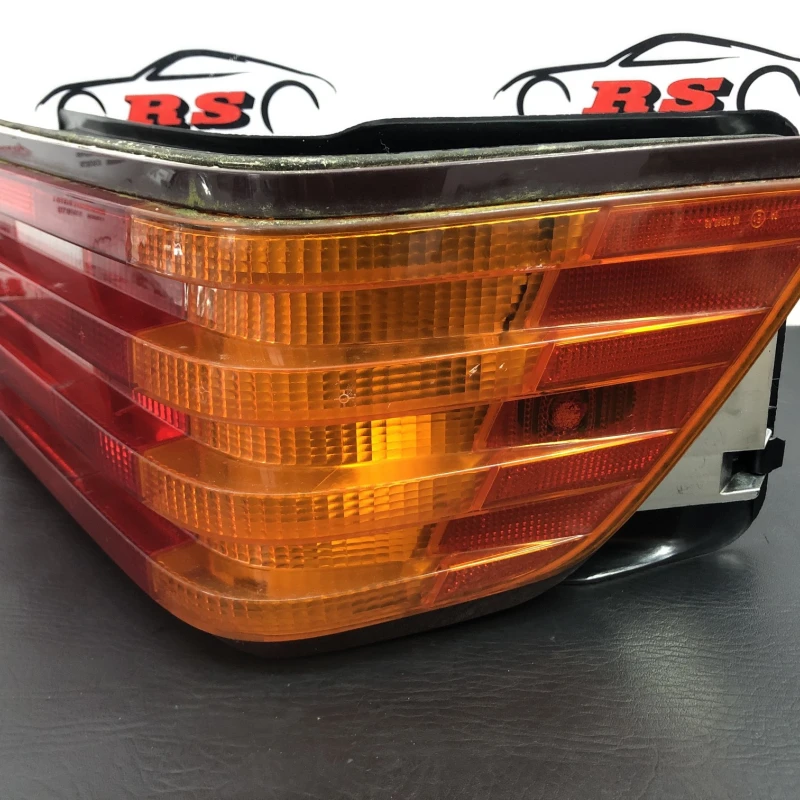 Stop stanga caroserie / Mercedes-Benz SL R129 1990 / Caroserie, oglinzi si faruri