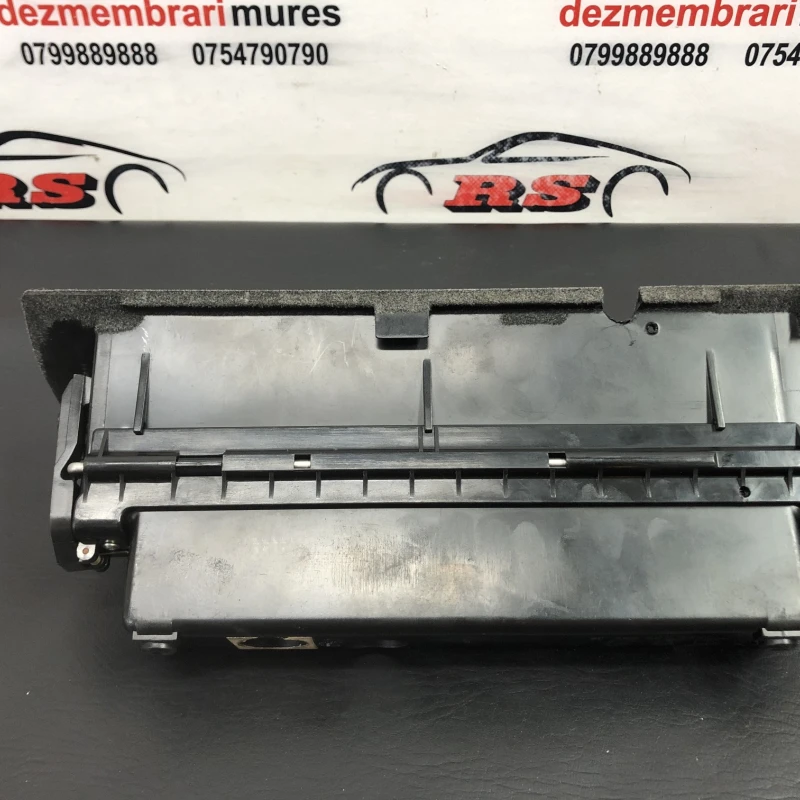 Compartiment stocare / Mercedes-Benz SL R129 1990 / Interior