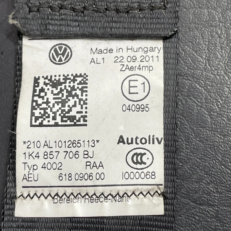Centura dreapta fata / Volkswagen Golf MK6 2012 / Interior