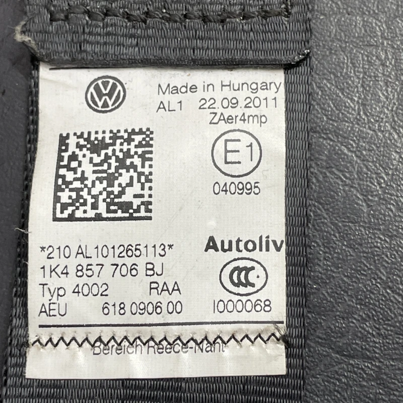 Centura dreapta fata / Volkswagen Golf MK6 2012 / Interior