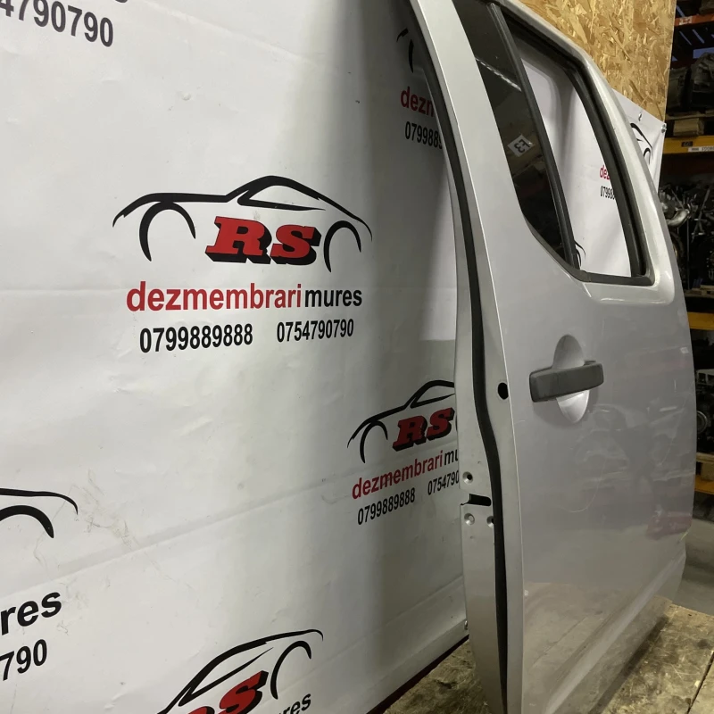 Usa dreapta spate / Nissan Navara D40 2006 / Caroserie, oglinzi si faruri
