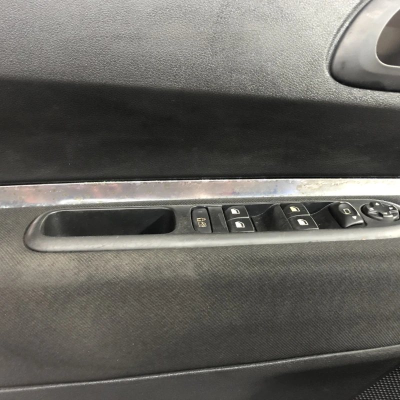 Panou tapiterie usa stanga fata / Peugeot 3008 3008 2010 / Interior