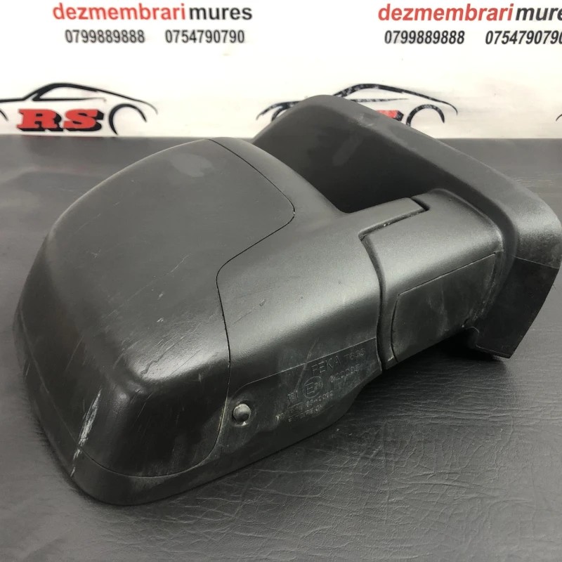 Oglinda dreapta / Fiat Fiorino 225 2015 / Caroserie, oglinzi si faruri