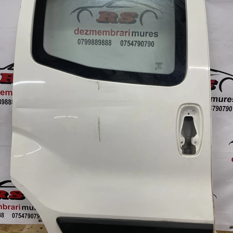 Usa dreapta spate / Fiat Fiorino 225 2015 / Caroserie, oglinzi si faruri