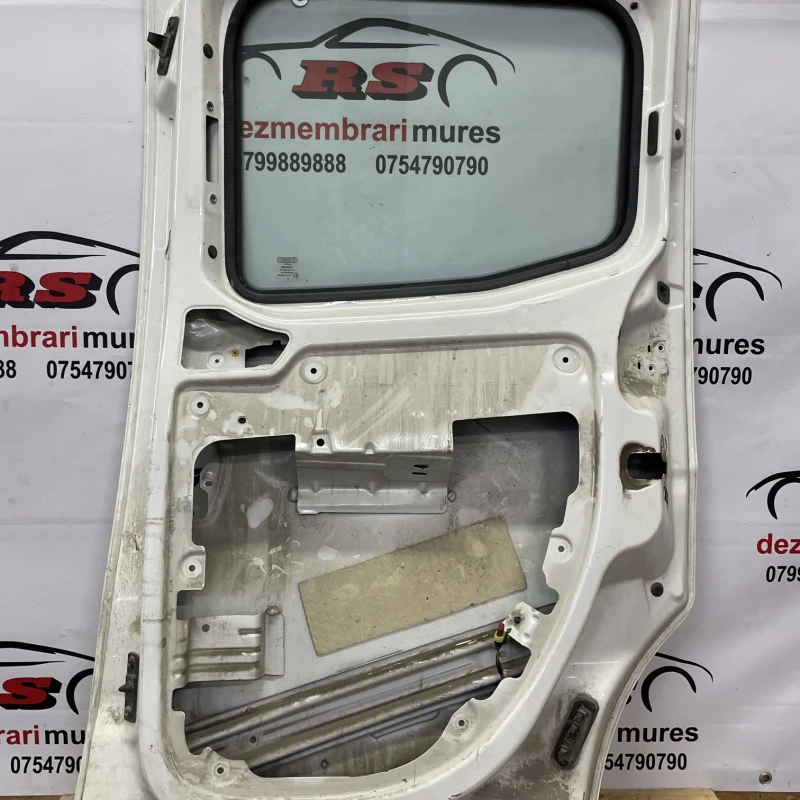 Usa dreapta spate / Fiat Fiorino 225 2015 / Caroserie, oglinzi si faruri