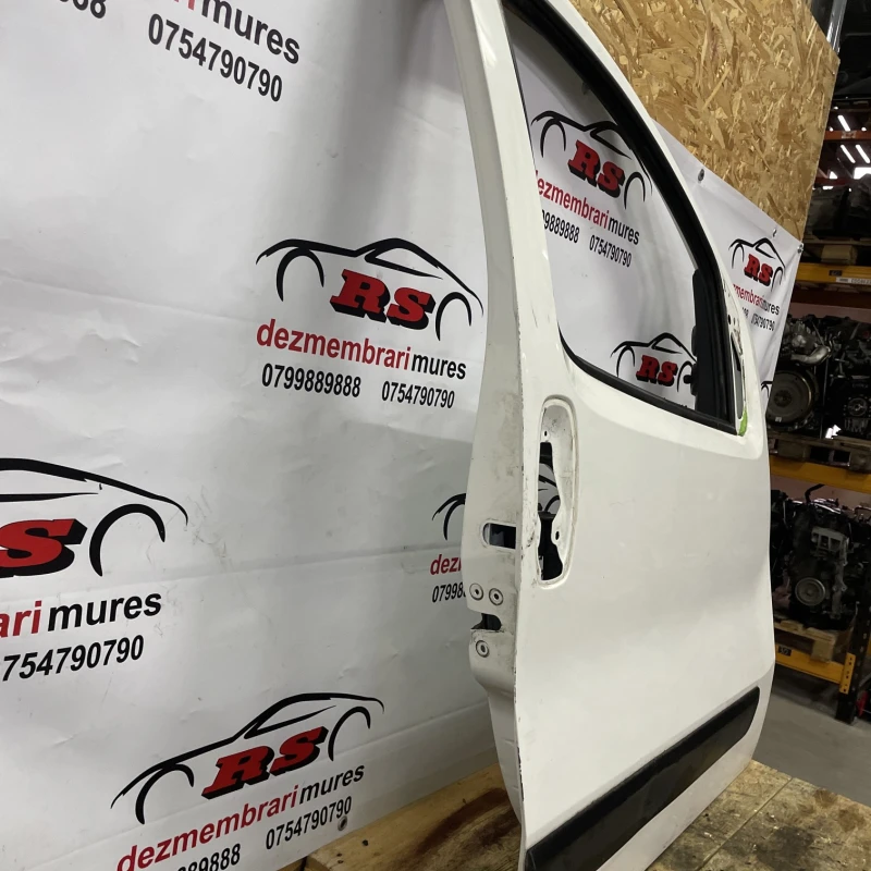 Usa dreapta fata / Fiat Fiorino 225 2015 / Caroserie, oglinzi si faruri