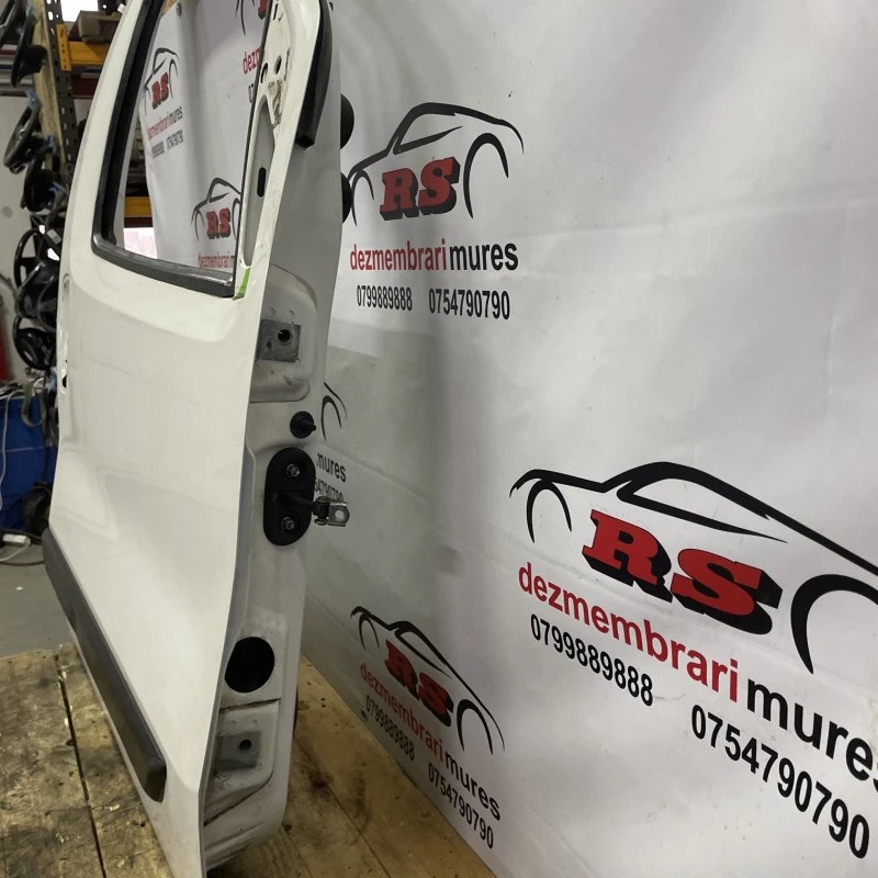 Usa dreapta fata / Fiat Fiorino 225 2015 / Caroserie, oglinzi si faruri