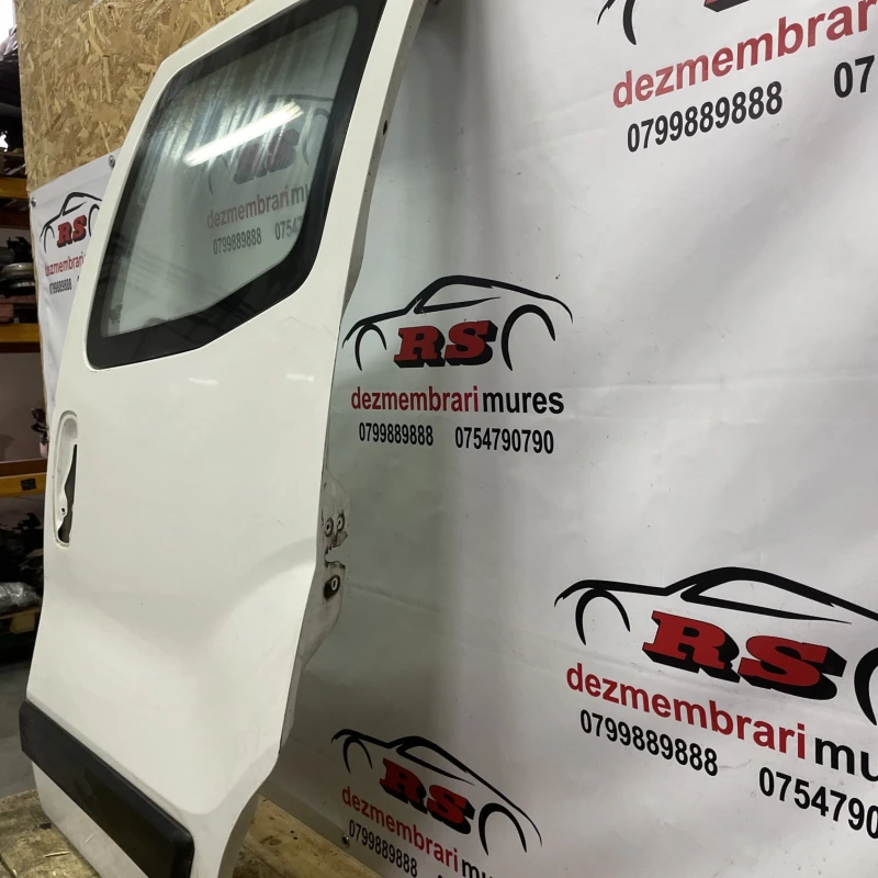 Usa stanga stanga spate / Fiat Fiorino 225 2015 / Caroserie, oglinzi si faruri