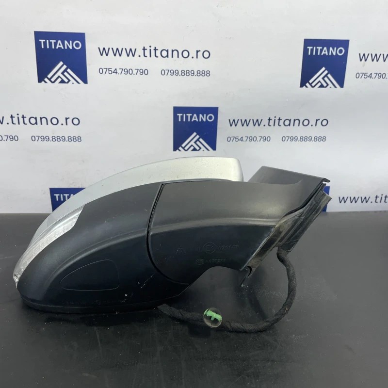 Oglinda dreapta / Volkswagen Sharan 7N 2013 / Caroserie, oglinzi si faruri