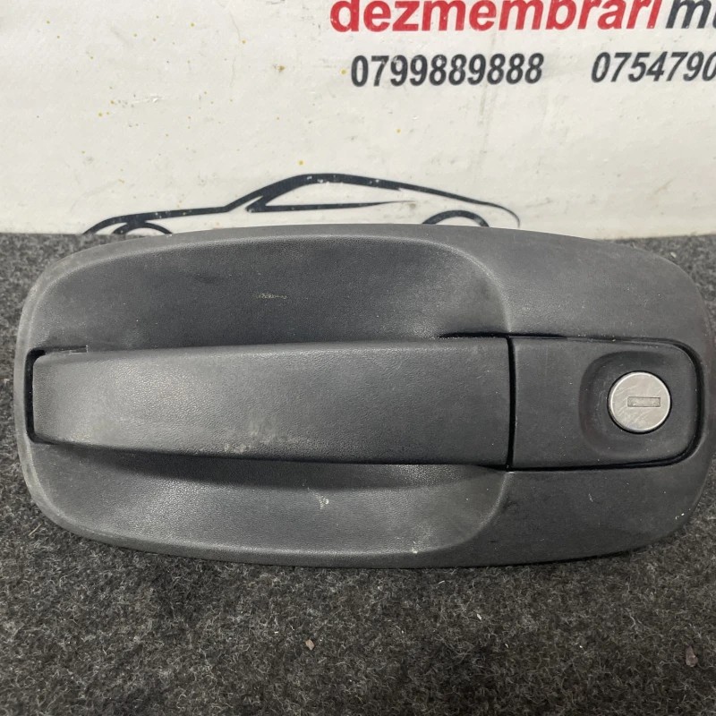 Maner usa stanga fata / Opel Vivaro Vivaro A 2011 / Caroserie, oglinzi si faruri