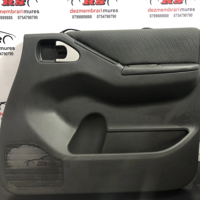Panou tapiterie usa dreapta fata Nissan 