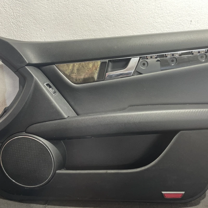 Panou tapiterie usa dreapta fata / Mercedes-Benz C Class W204 2011 / Interior