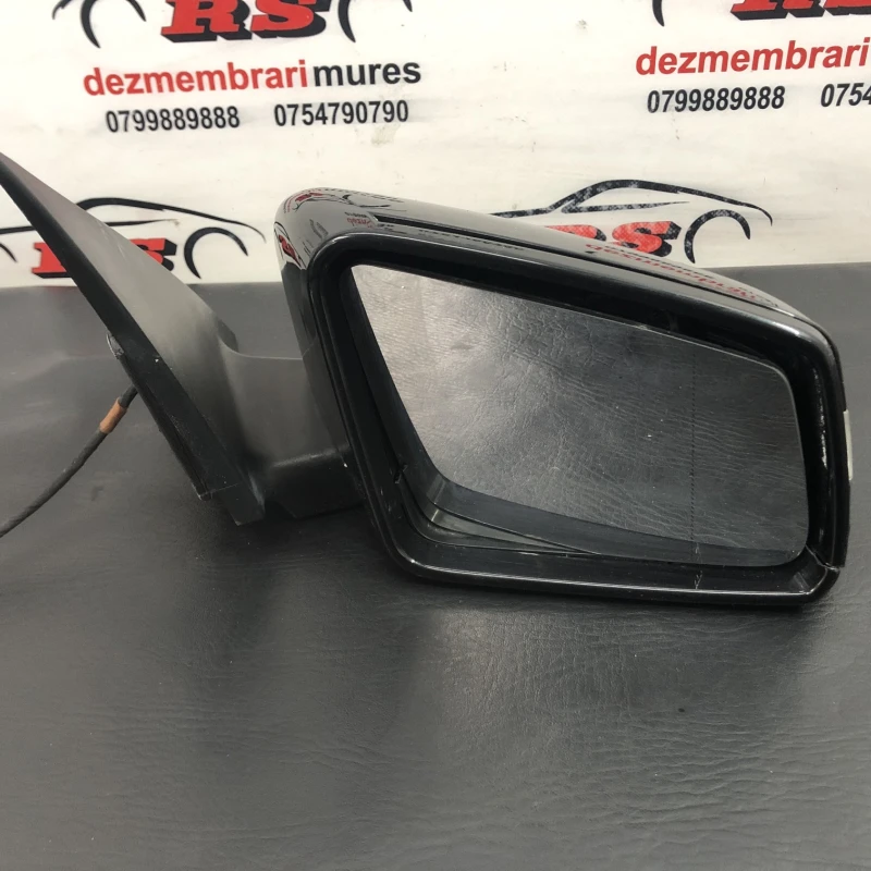 Oglinda dreapta / Mercedes-Benz C Class W204 2011 / Caroserie, oglinzi si faruri